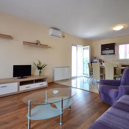 Devic By Interhome Appartement