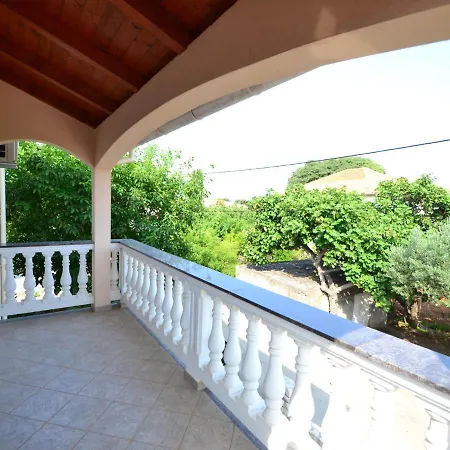 Apartament Devic By Interhome Sukošan