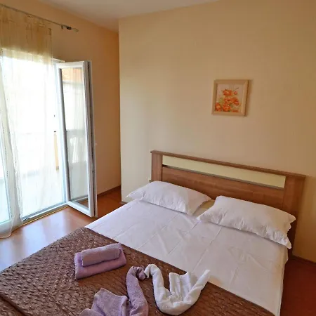 Appartement Devic By Interhome Sukošan