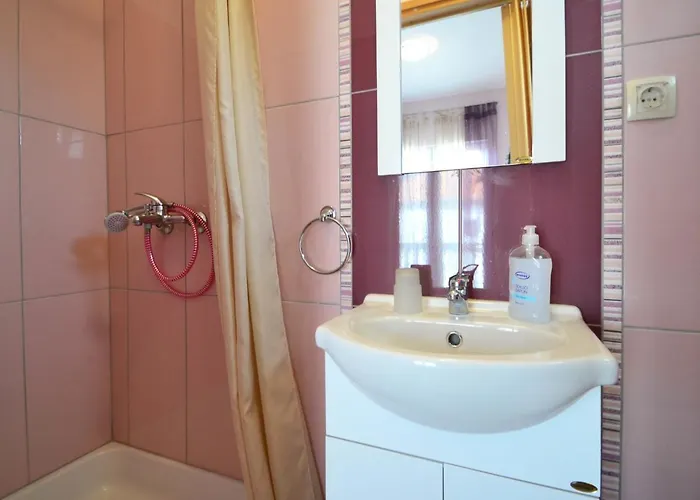 Devic By Interhome Сукошан